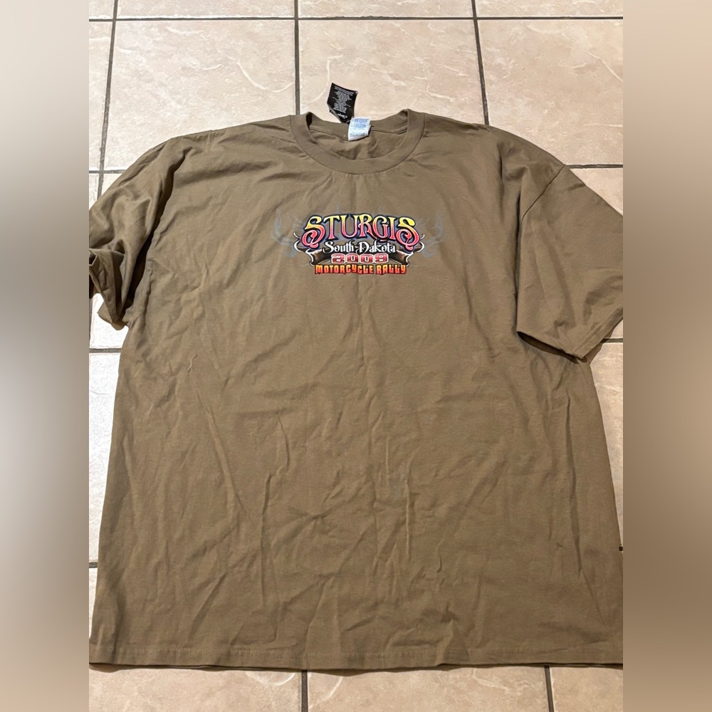 Sturgis South Dakota Brown T-Shirt‎